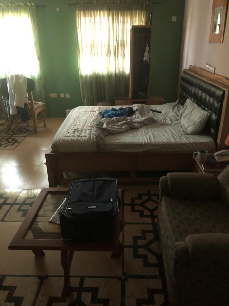 room-with-guest